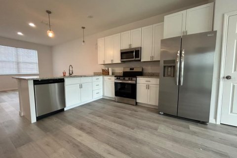 Appartement à louer à Poinciana, Floride: 3 chambres, 131.55 m2 № 2396817 - photo 7