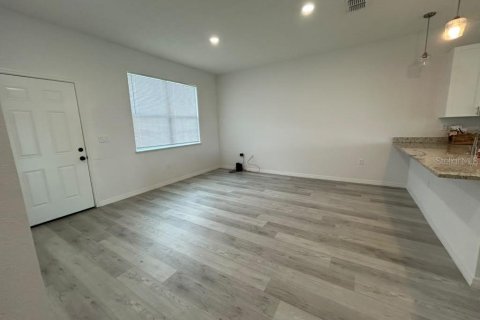 Appartement à louer à Poinciana, Floride: 3 chambres, 131.55 m2 № 2396817 - photo 3