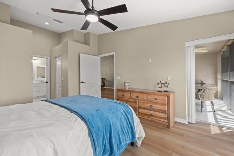 Condo in Sarasota, Florida, 2 bedrooms  № 2225369 - photo 17