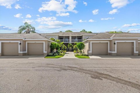 Condo in Sarasota, Florida, 2 bedrooms  № 2225369 - photo 28