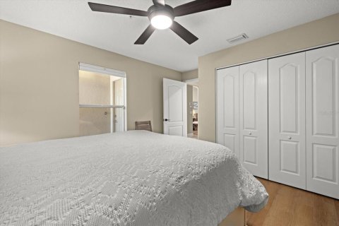 Condo in Sarasota, Florida, 2 bedrooms  № 2225369 - photo 22