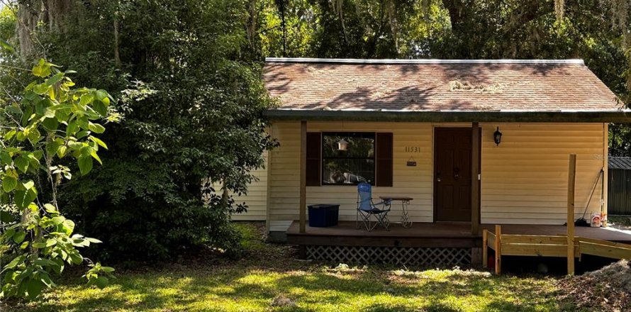 House in Belleview, Florida 2 bedrooms, 79.9 sq.m. № 1144053
