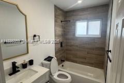 Villa ou maison à louer à Fort Lauderdale, Floride: 1 chambre, 109.25 m2 № 2169615 - photo 7