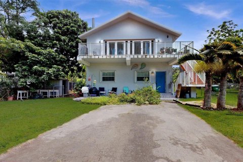 Casa en venta en Miami, Florida, 3 dormitorios, 236.71 m2 № 1942044 - foto 5
