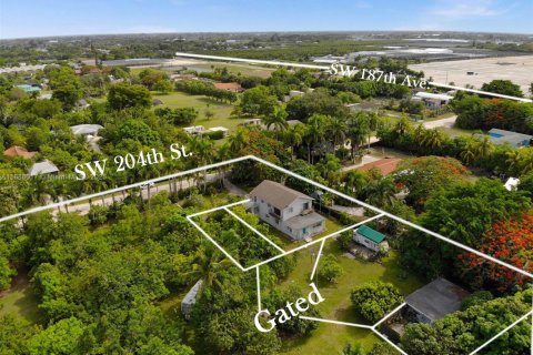 Casa en venta en Miami, Florida, 3 dormitorios, 236.71 m2 № 1942044 - foto 4