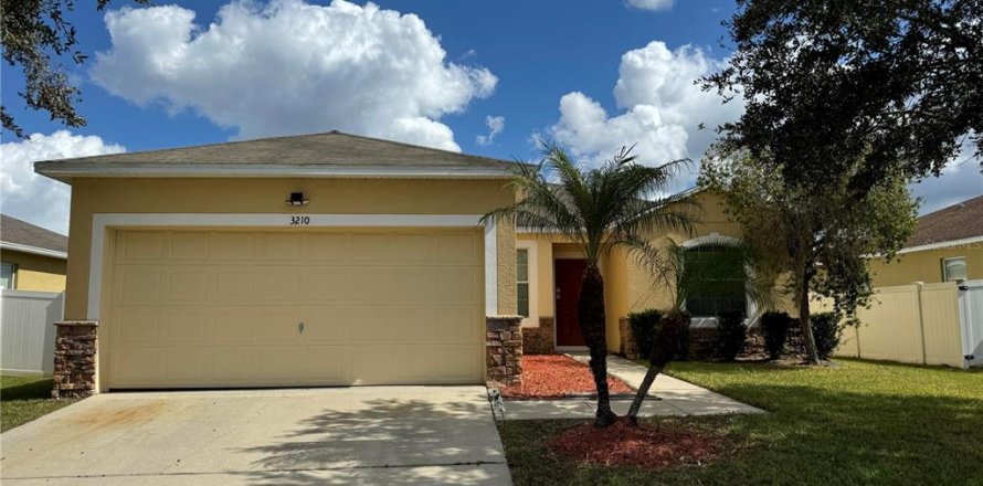 Casa en Kissimmee, Florida 3 dormitorios, 143.16 m2 № 1535214