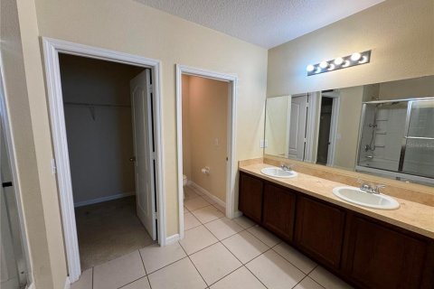 House in Kissimmee, Florida 3 bedrooms, 143.16 sq.m. № 1535214 - photo 11