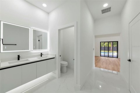 Villa ou maison à vendre à North Port, Floride: 3 chambres, 161.74 m2 № 2151925 - photo 12