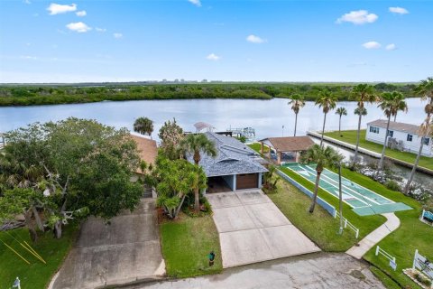 House in Edgewater, Florida 2 bedrooms, 121.14 sq.m. № 2155961 - photo 30