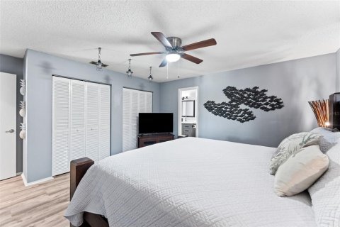 House in Edgewater, Florida 2 bedrooms, 121.14 sq.m. № 2155961 - photo 18
