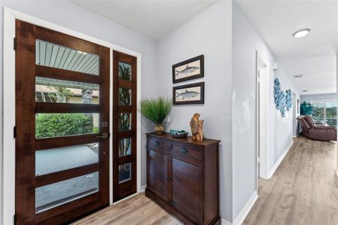 House in Edgewater, Florida 2 bedrooms, 121.14 sq.m. № 2155961 - photo 4