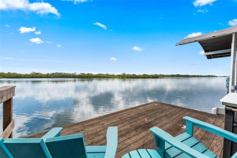 House in Edgewater, Florida 2 bedrooms, 121.14 sq.m. № 2155961 - photo 28
