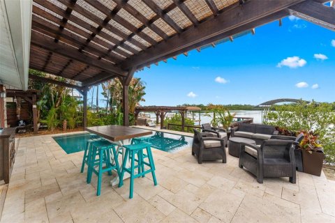 House in Edgewater, Florida 2 bedrooms, 121.14 sq.m. № 2155961 - photo 22