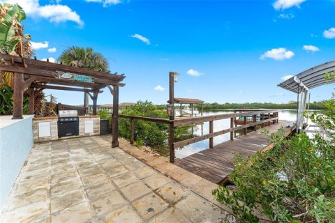 House in Edgewater, Florida 2 bedrooms, 121.14 sq.m. № 2155961 - photo 25