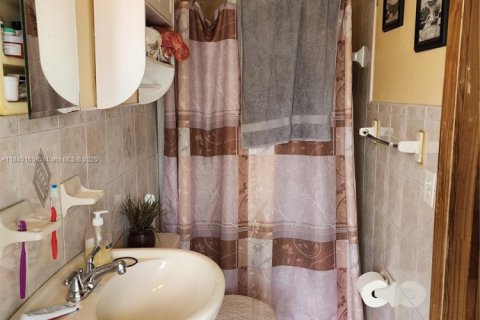 Villa ou maison à vendre à North Miami Beach, Floride: 3 chambres № 1994975 - photo 6