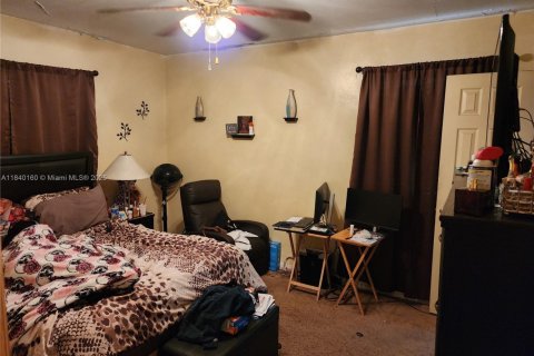 Villa ou maison à vendre à North Miami Beach, Floride: 3 chambres № 1994975 - photo 5