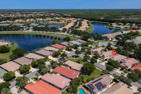 House in West Palm Beach, Florida 3 bedrooms, 182.18 sq.m. № 2177047 - photo 21