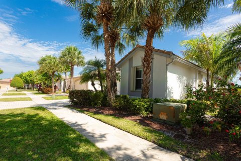 House in West Palm Beach, Florida 3 bedrooms, 182.18 sq.m. № 2177047 - photo 4
