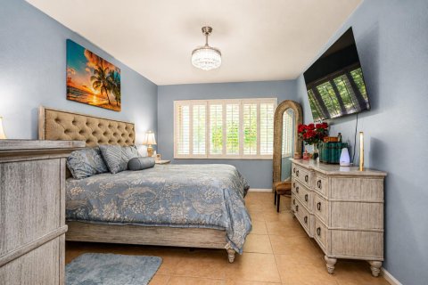 House in West Palm Beach, Florida 3 bedrooms, 182.18 sq.m. № 2177047 - photo 25