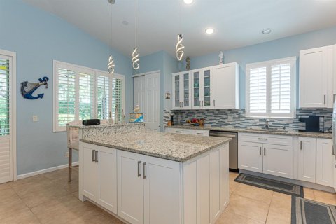 House in West Palm Beach, Florida 3 bedrooms, 182.18 sq.m. № 2177047 - photo 14