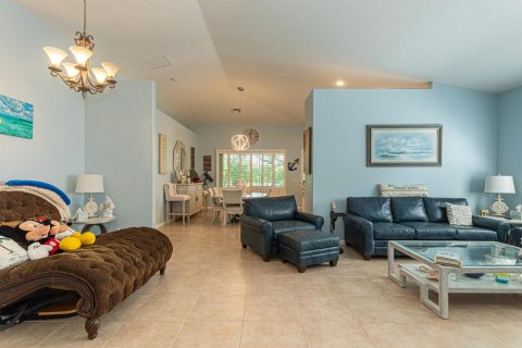 House in West Palm Beach, Florida 3 bedrooms, 182.18 sq.m. № 2177047 - photo 8