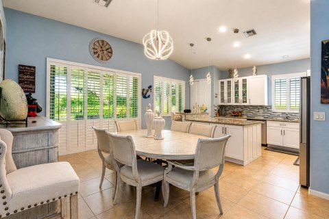 House in West Palm Beach, Florida 3 bedrooms, 182.18 sq.m. № 2177047 - photo 13