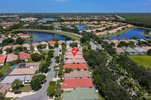 House in West Palm Beach, Florida 3 bedrooms, 182.18 sq.m. № 2177047 - photo 20