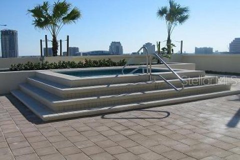 Copropriété à louer à Tampa, Floride: 2 chambres, 122.63 m2 № 2434830 - photo 14