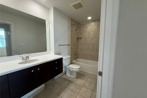 Copropriété à louer à Tampa, Floride: 2 chambres, 122.63 m2 № 2434830 - photo 7