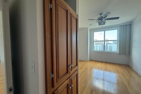 Copropriété à louer à Tampa, Floride: 2 chambres, 122.63 m2 № 2434830 - photo 4