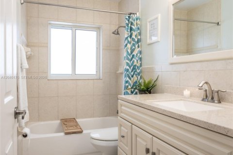 Villa ou maison à vendre à Fort Lauderdale, Floride: 3 chambres, 146.32 m2 № 2086717 - photo 9