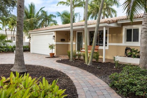 Villa ou maison à vendre à Fort Lauderdale, Floride: 3 chambres, 146.32 m2 № 2086717 - photo 2