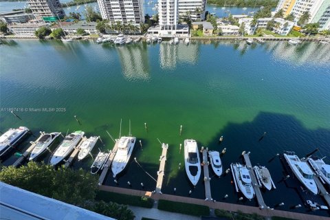 Condominio en venta en North Bay Village, Florida, 2 dormitorios, 103.4 m2 № 1949027 - foto 21