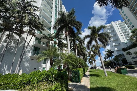 Condominio en venta en North Bay Village, Florida, 2 dormitorios, 103.4 m2 № 1949027 - foto 4