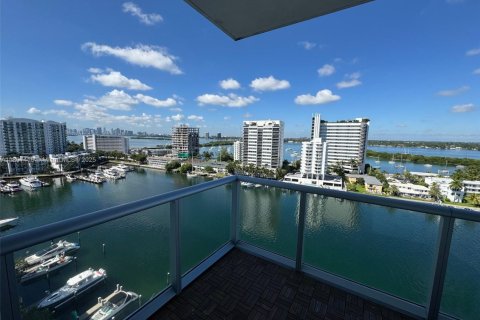 Condominio en venta en North Bay Village, Florida, 2 dormitorios, 103.4 m2 № 1949027 - foto 20
