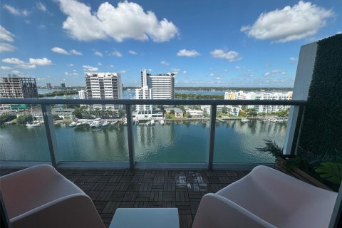 Condominio en venta en North Bay Village, Florida, 2 dormitorios, 103.4 m2 № 1949027 - foto 23