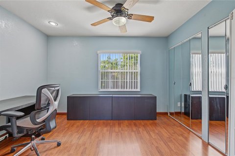 Casa en venta en Saint Petersburg, Florida, 3 dormitorios, 105.44 m2 № 2383374 - foto 17