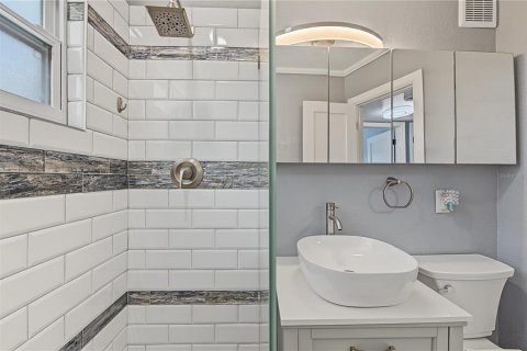 Casa en venta en Saint Petersburg, Florida, 3 dormitorios, 105.44 m2 № 2383374 - foto 6