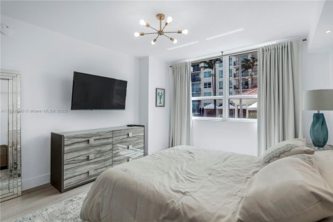 Condominio en venta en Fort Lauderdale, Florida, 1 dormitorio, 76.46 m2 № 1944632 - foto 14