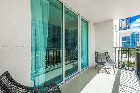 Condominio en venta en Fort Lauderdale, Florida, 1 dormitorio, 76.46 m2 № 1944632 - foto 21