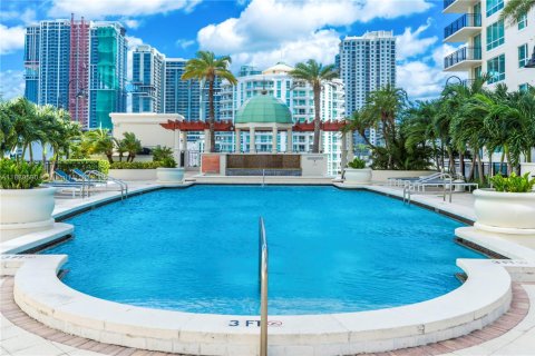 Condominio en venta en Fort Lauderdale, Florida, 1 dormitorio, 76.46 m2 № 1944632 - foto 29