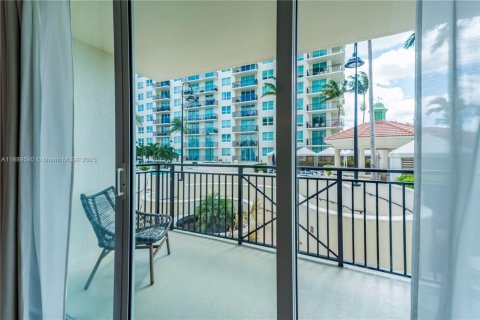Condominio en venta en Fort Lauderdale, Florida, 1 dormitorio, 76.46 m2 № 1944632 - foto 20