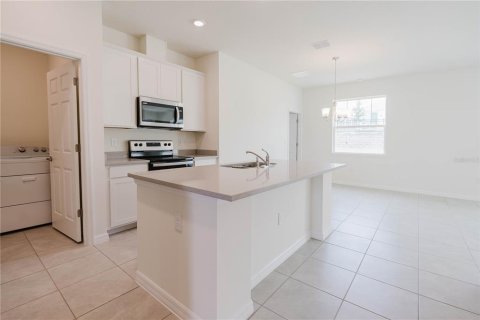 House in Lake Alfred, Florida 3 bedrooms, 122.17 sq.m. № 1815397 - photo 4