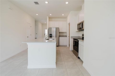 House in Lake Alfred, Florida 3 bedrooms, 122.17 sq.m. № 1815397 - photo 6