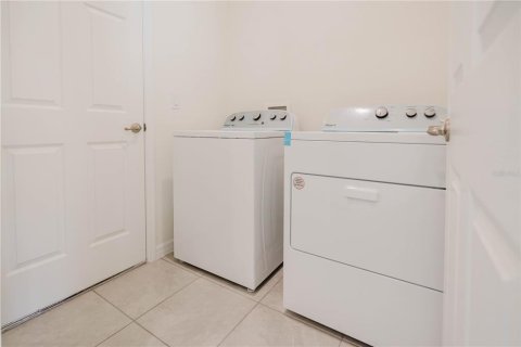 House in Lake Alfred, Florida 3 bedrooms, 122.17 sq.m. № 1815397 - photo 18