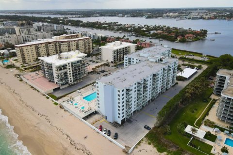Copropriété à vendre à Palm Beach, Floride: 2 chambres, 143.81 m2 № 1059033 - photo 1