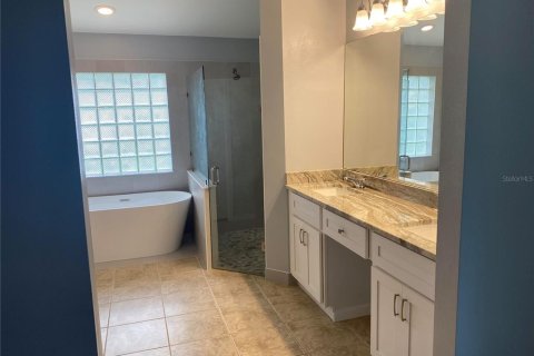 Villa ou maison à louer à Orlando, Floride: 4 chambres, 210.61 m2 № 2430880 - photo 12