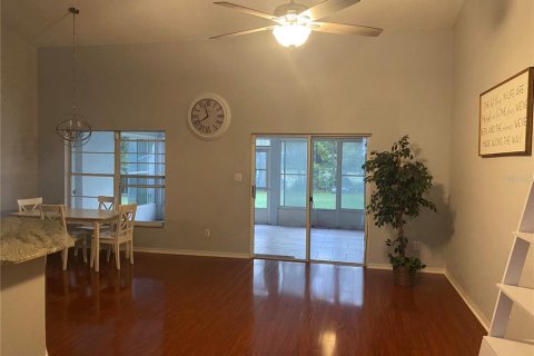 Villa ou maison à louer à Orlando, Floride: 4 chambres, 210.61 m2 № 2430880 - photo 11