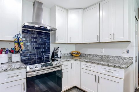 Casa en venta en Spring Hill, Florida, 3 dormitorios, 178.74 m2 № 2227071 - foto 17