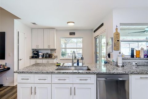 Casa en venta en Spring Hill, Florida, 3 dormitorios, 178.74 m2 № 2227071 - foto 21